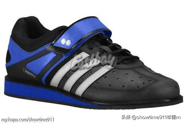 力量举可以穿举重鞋么,举重腰带要硬还是软