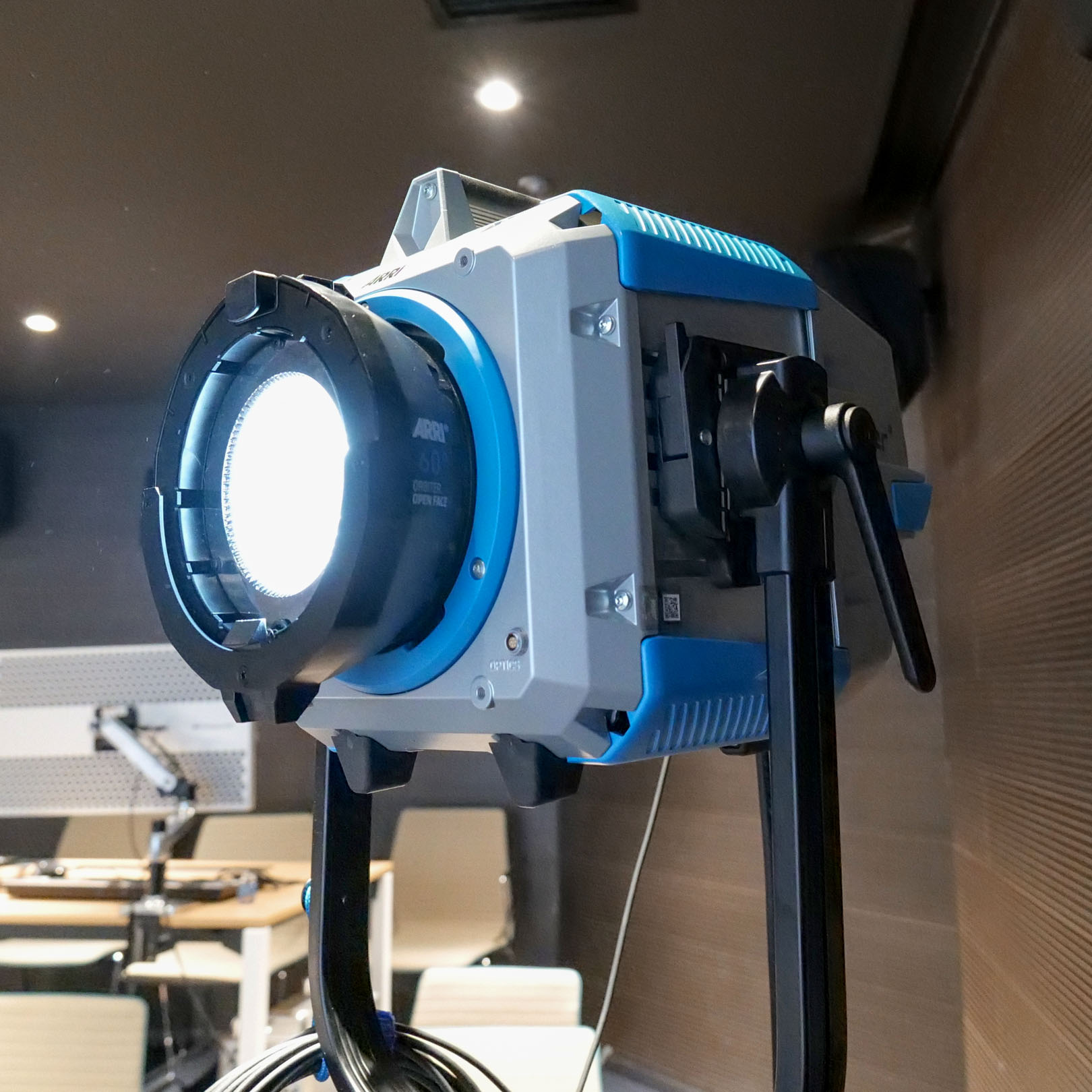 arri灯,arri钨丝灯