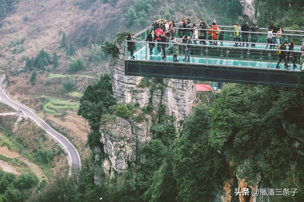 重庆奥陶纪主题乐园真实视频,重庆玻璃栈道奥陶纪