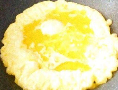 鸡蛋黄花菜汤的功效与作用,黄花菜鸡蛋功效