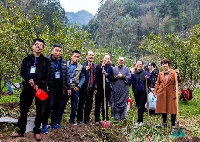 金牌土壤医疗师文龙老师谈“自然农法”，酵素和微生物菌改良土壤