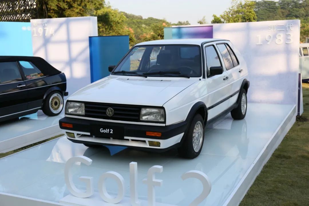 高尔夫8香不香,高尔夫8要买珠光白还是月岩灰