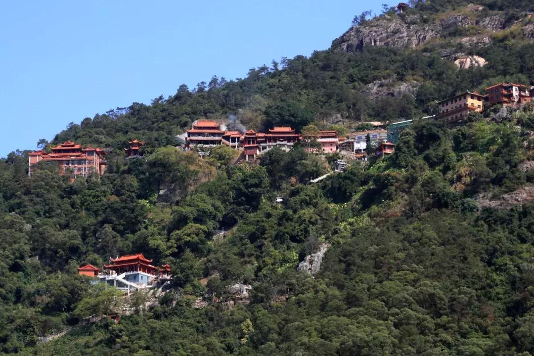 曹德旺是个什么样的商人,曹德旺是个好商人吗