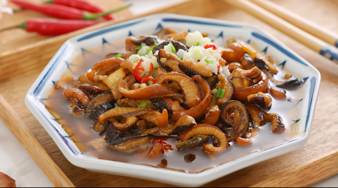 人参烧鳝鱼,鳝鱼最美家常菜