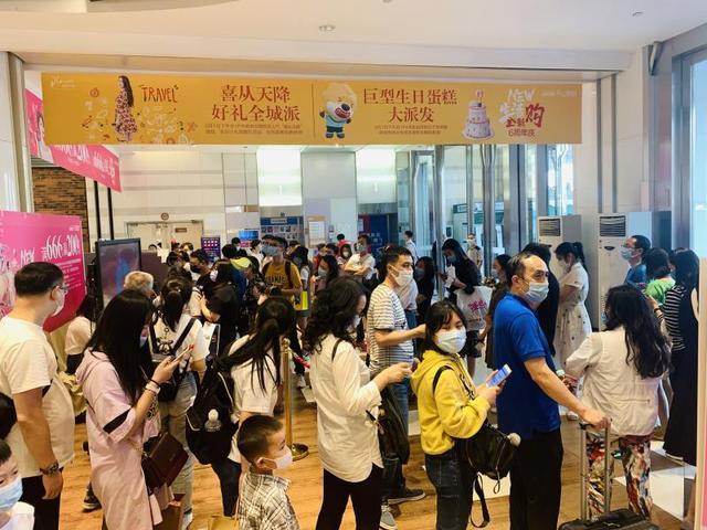 五一期间购物中心,五一消费实体回暖