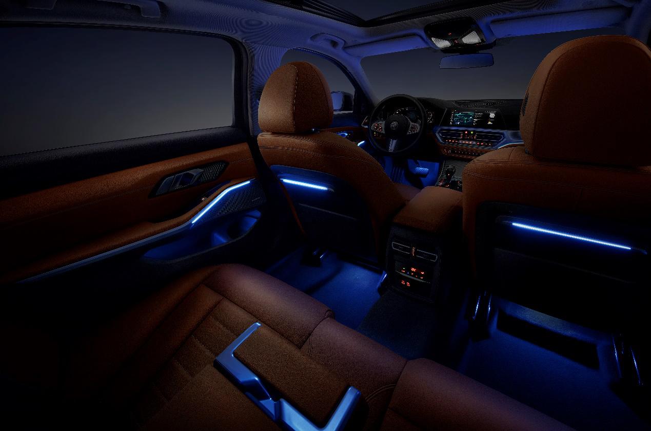 宝马3系老款和新款对比讲解,新宝马3系深度评测内饰