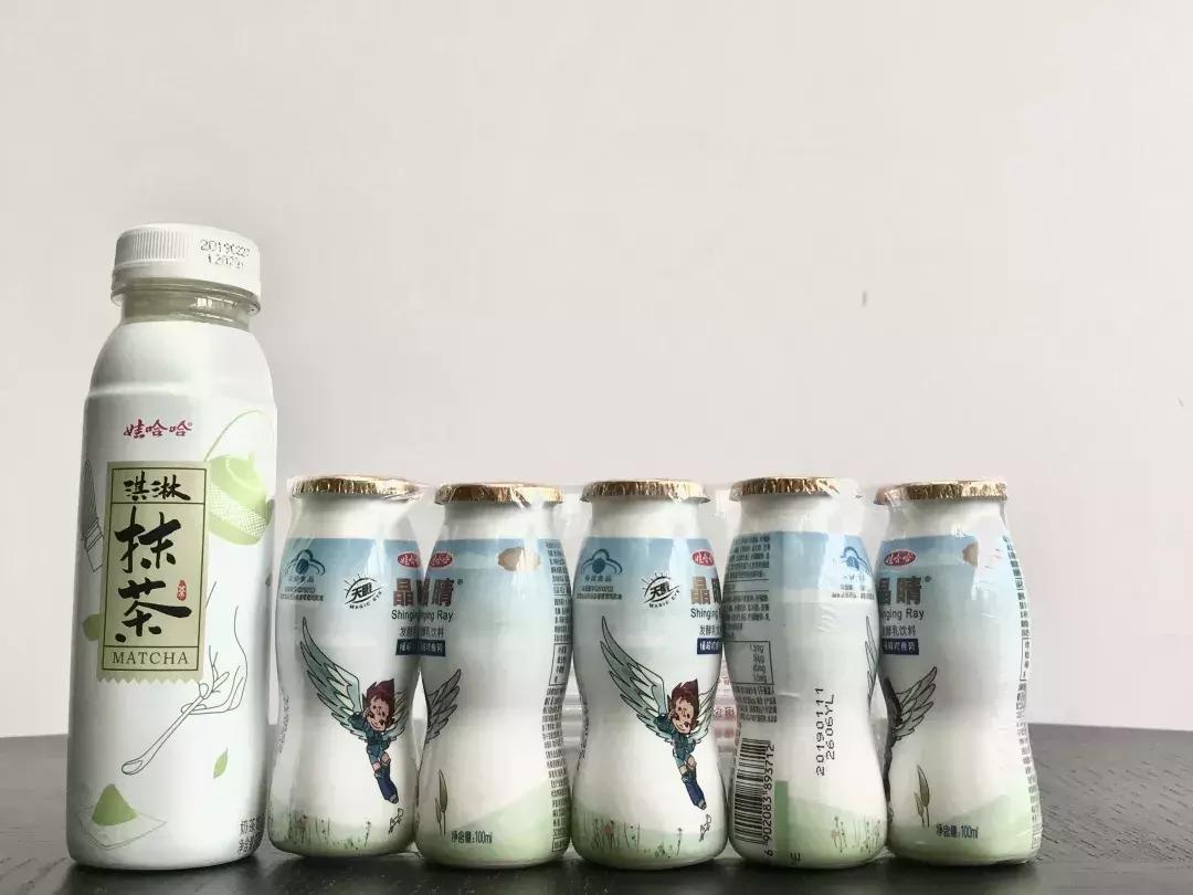 这20+款新饮品，我们喝出了打屁虫、清新剂、中药丸的味儿……