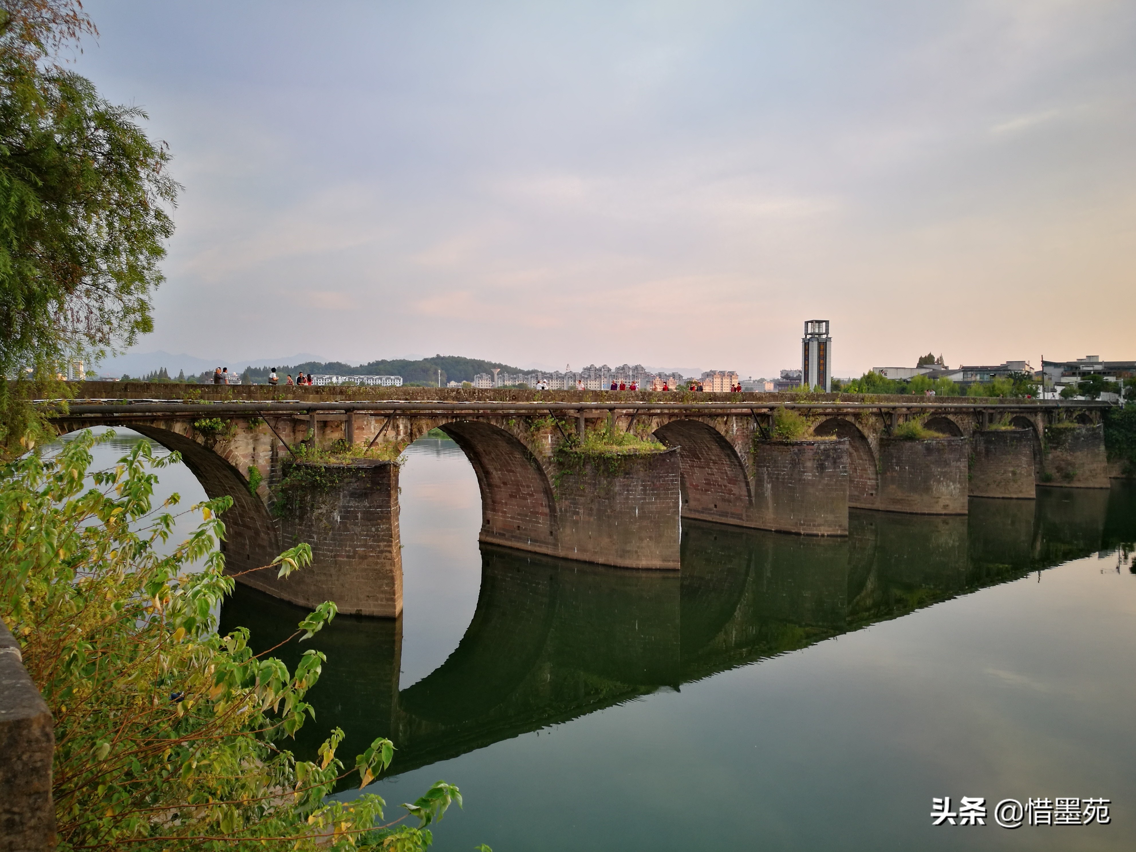 屯溪老街清明上河图,流动的清明上河图画卷