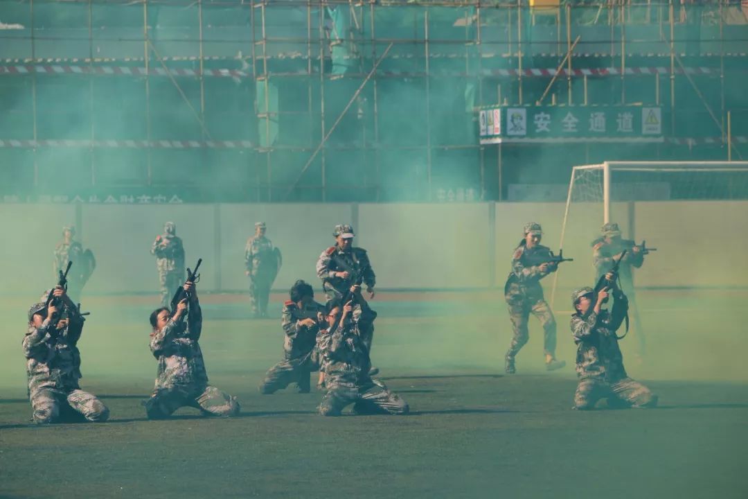 真人cs穿越到真实战场,真人cs镭战军训