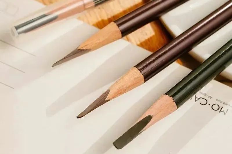 眉中凹陷修复,眉基底不一样怎么改