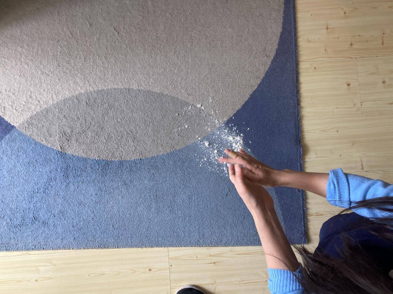 一人轻松扫全屋，娇小女生最爱用？顺造轻量手持吸尘器L1体验