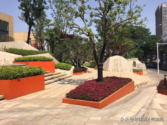 玻璃钢车厢坏了怎么修复,座椅塑料坏了怎么补救