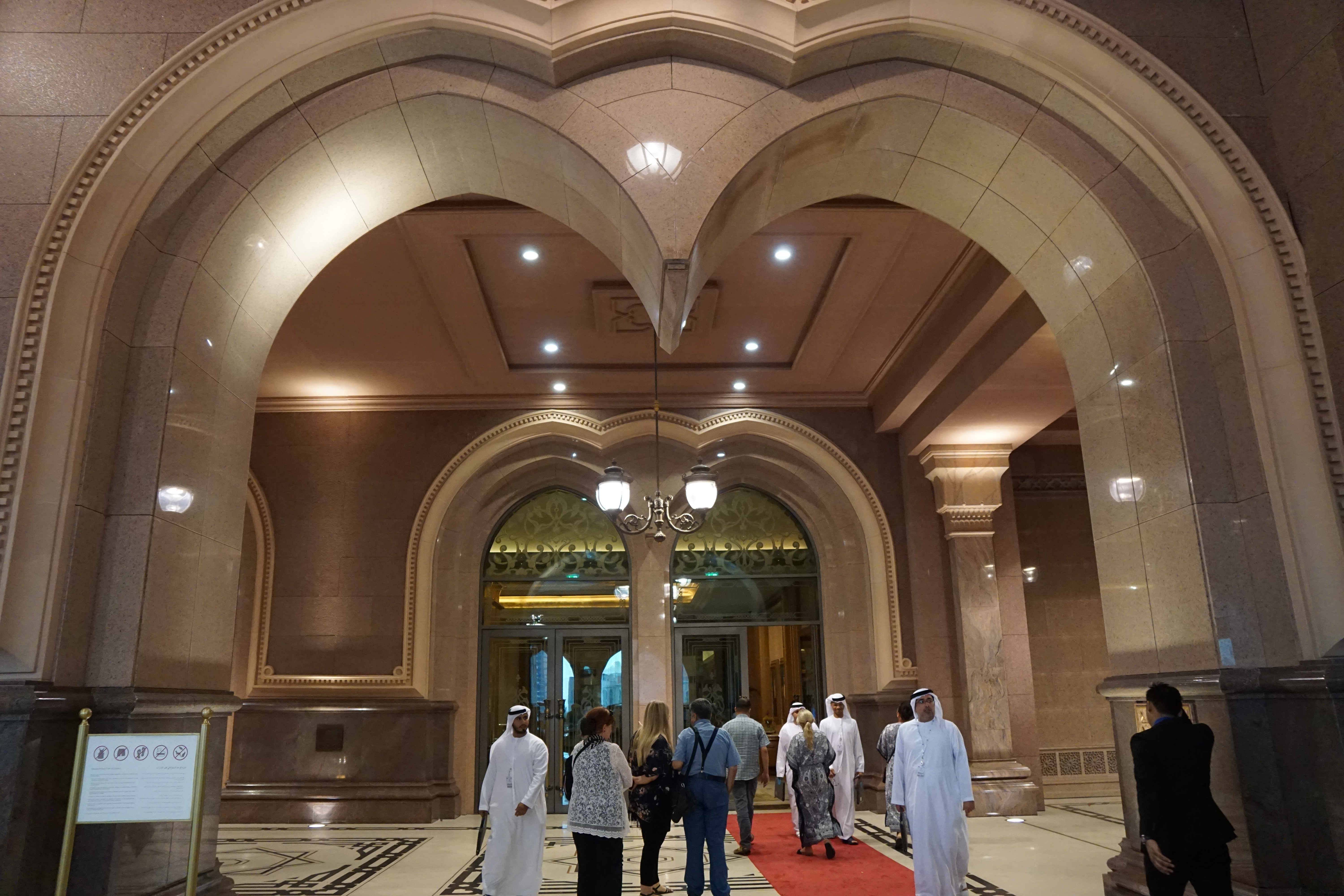 酋长国宫殿酒店推荐,酋长国宫殿酒店视频