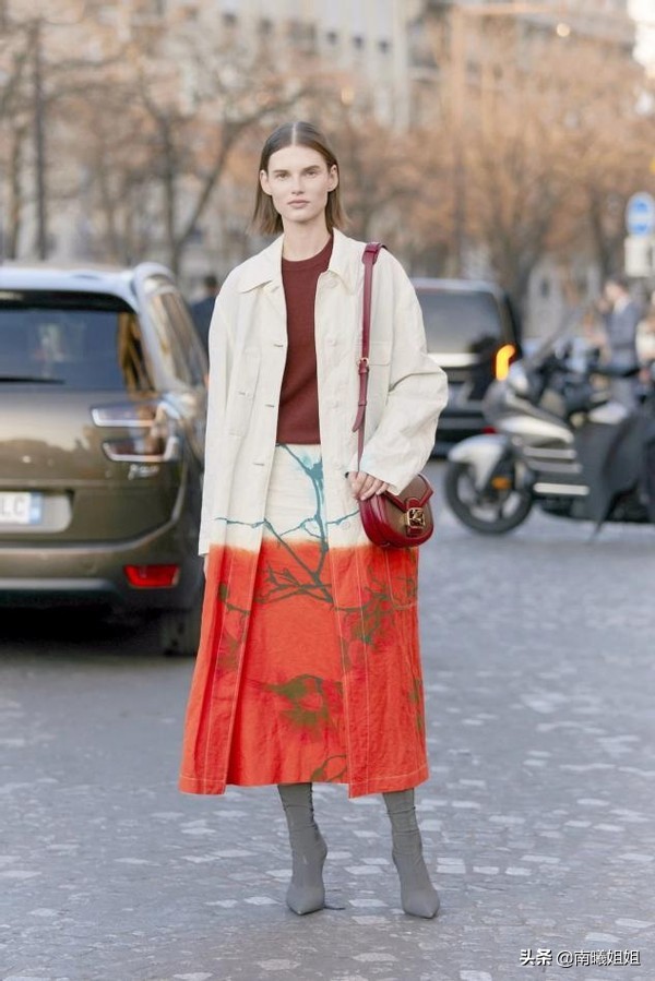 开春必买的外套高级时髦显气质,40岁女士过年外套气质高端穿搭