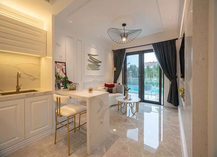 泰国公寓租金10万,泰国海景公寓多少钱一平