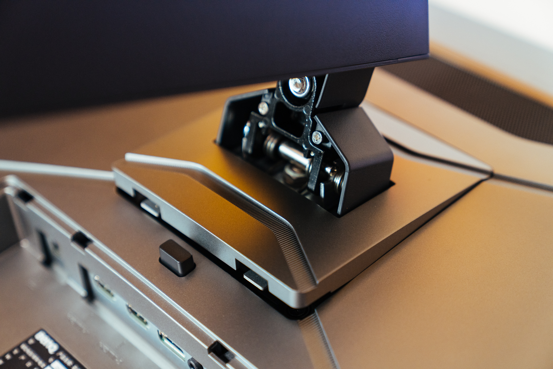 27寸游戏显示器游戏体验,27寸的4k游戏显示器