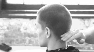 痞帅的寸头男生发型,寸头怎么拍出痞里痞气的感觉