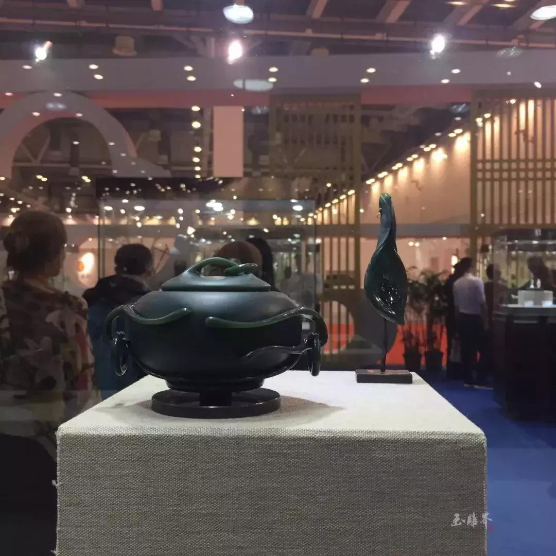 十三届子冈杯玉雕,子冈杯玉雕作品展现场