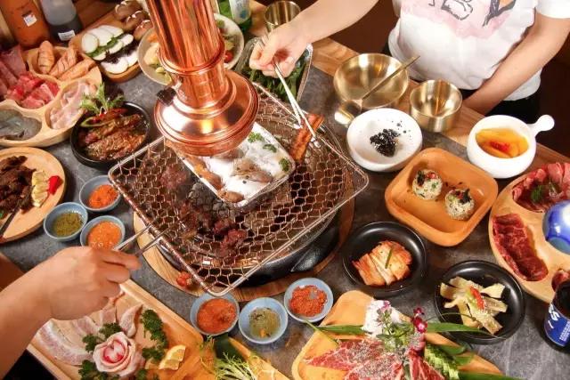 “辛普森一家”入侵城西！0元吃到饱、5折买潮品、折扣享不停~