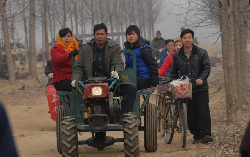 故事：继父疼我爱我二十年，我却连“爸爸”也没叫一声，实在太愧疚了