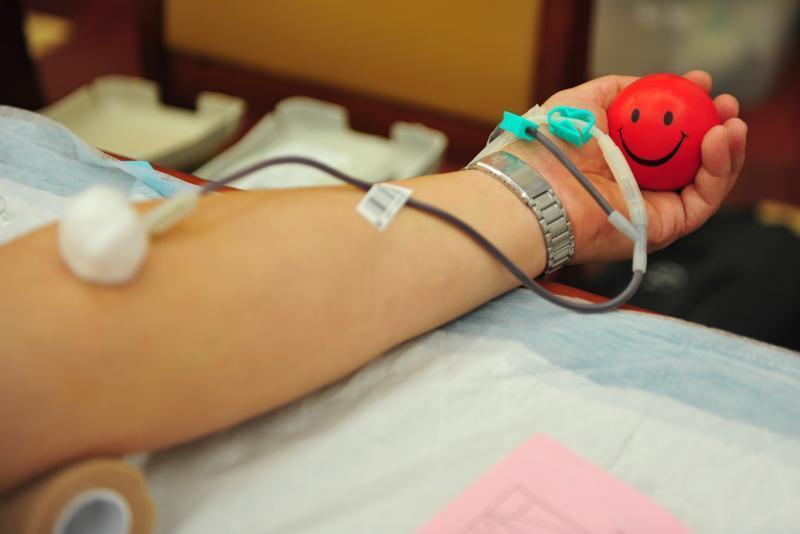 稀有血型宝宝急需输血,孩子需要输血血型罕见