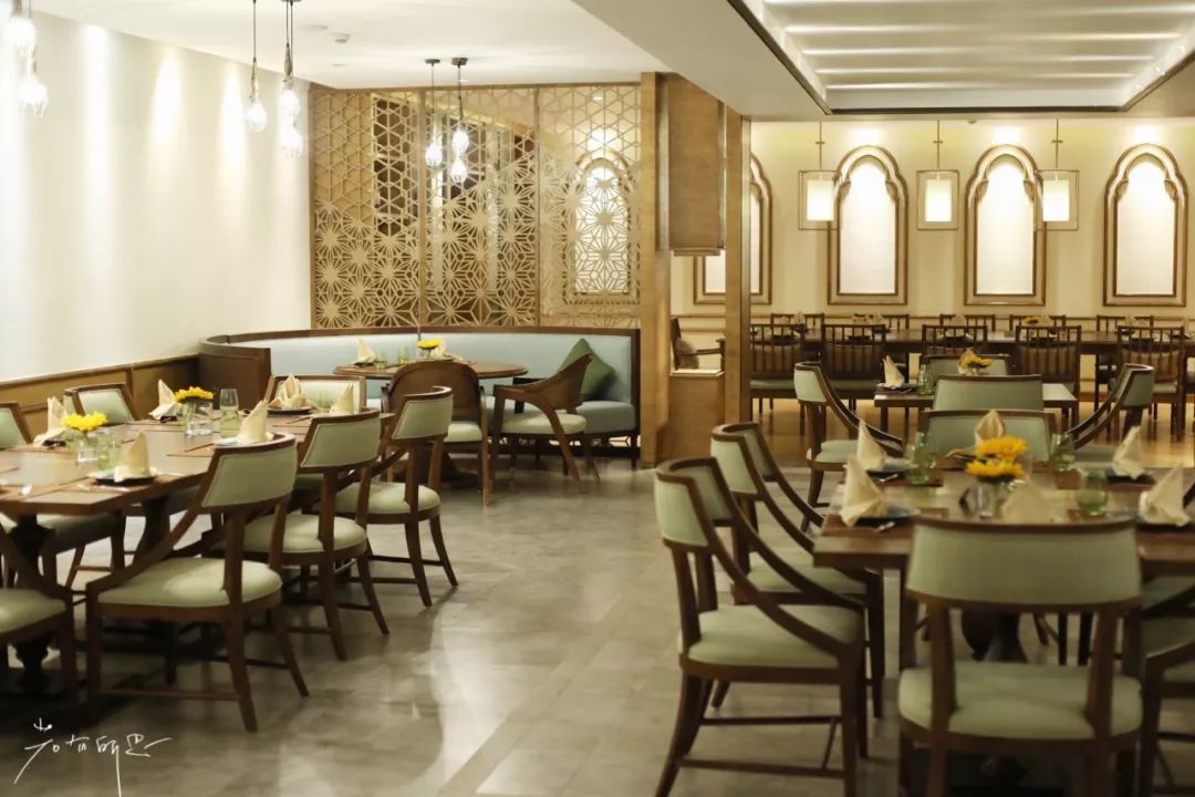 上海去三亚飞到哪里比较划算,上海飞三亚旅游