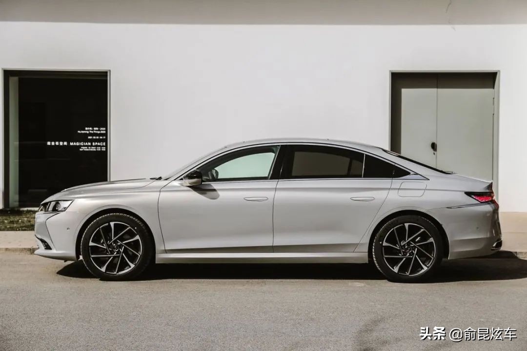 法系车对细节的超强把控试驾ds9,试驾最纯正的法系车ds9会打动你吗