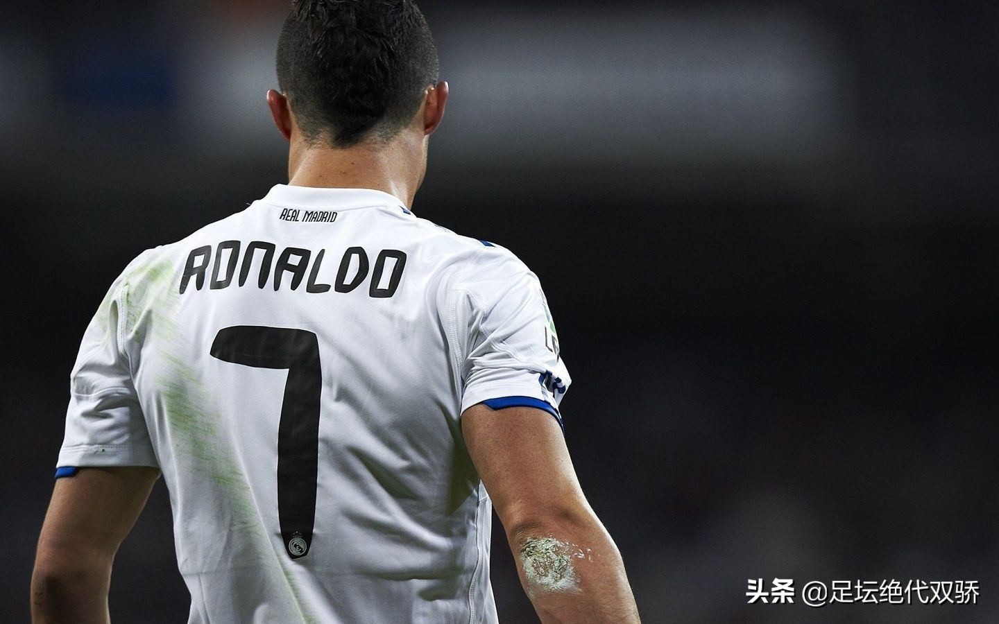 皇马历史官方最佳阵容,21世纪以来皇马最佳阵容评选