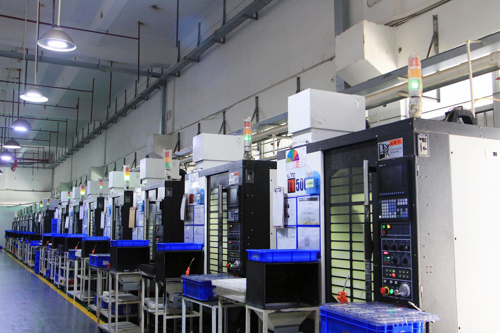 干冰清洗模具怎么用,河南轮胎模具干冰清洗机