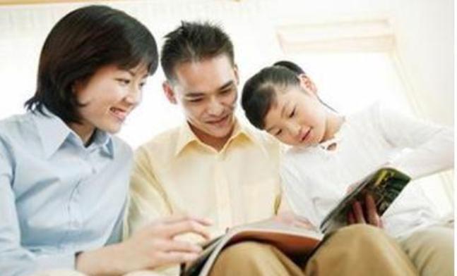 16岁女儿旅游后怀孕,父母大骂不知廉耻,性无知的锅谁来背