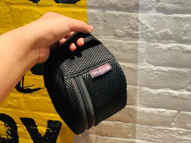 出门旅行,我有我的Bwitbee音乐U形枕头,出行更轻松