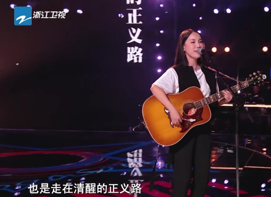 不要再为伍珂玥意难平了！节目调性早已注定了李克勤会放弃她