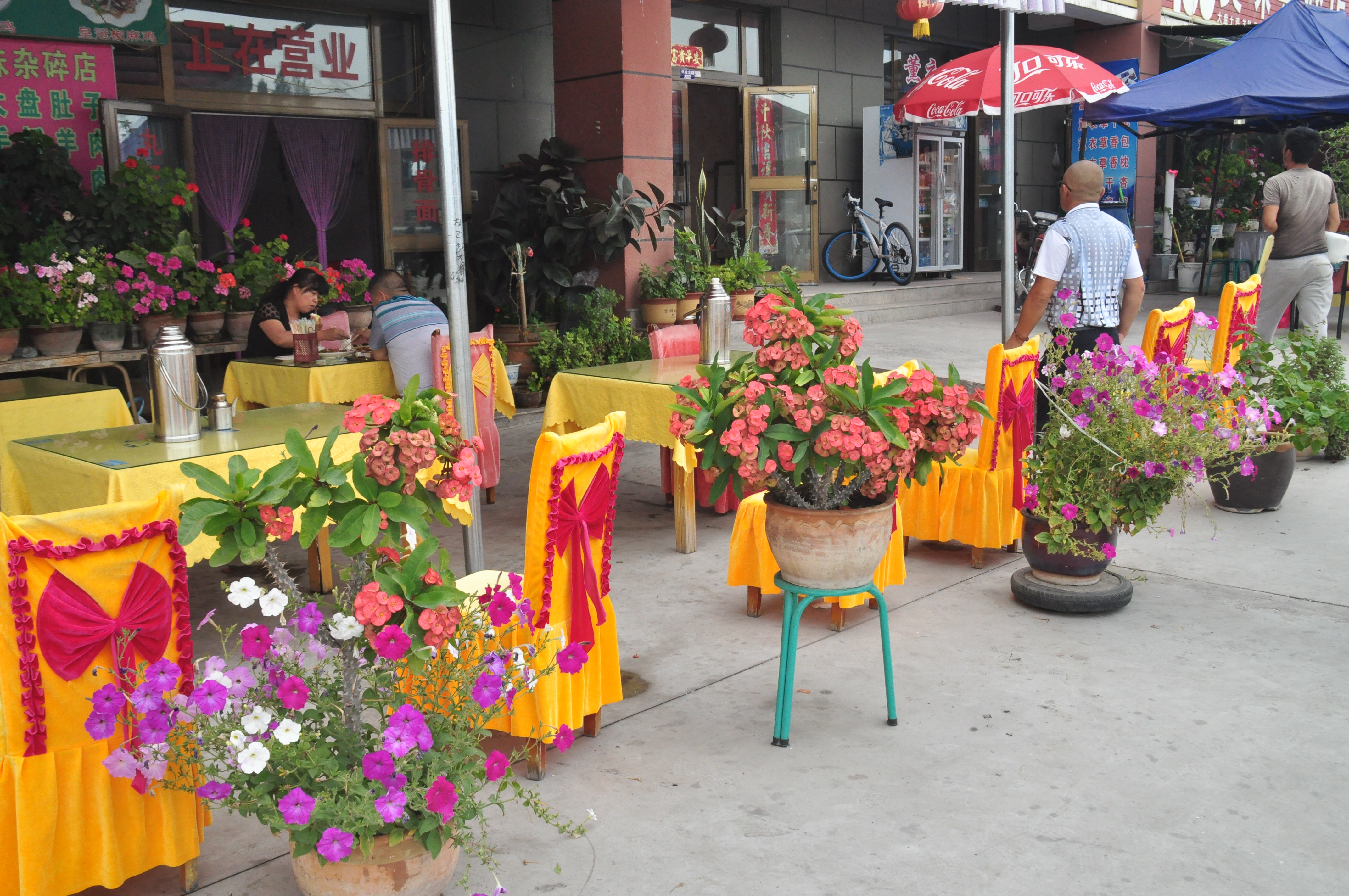 很早的一次霍尔果斯口岸旅行,霍尔果斯口岸之旅