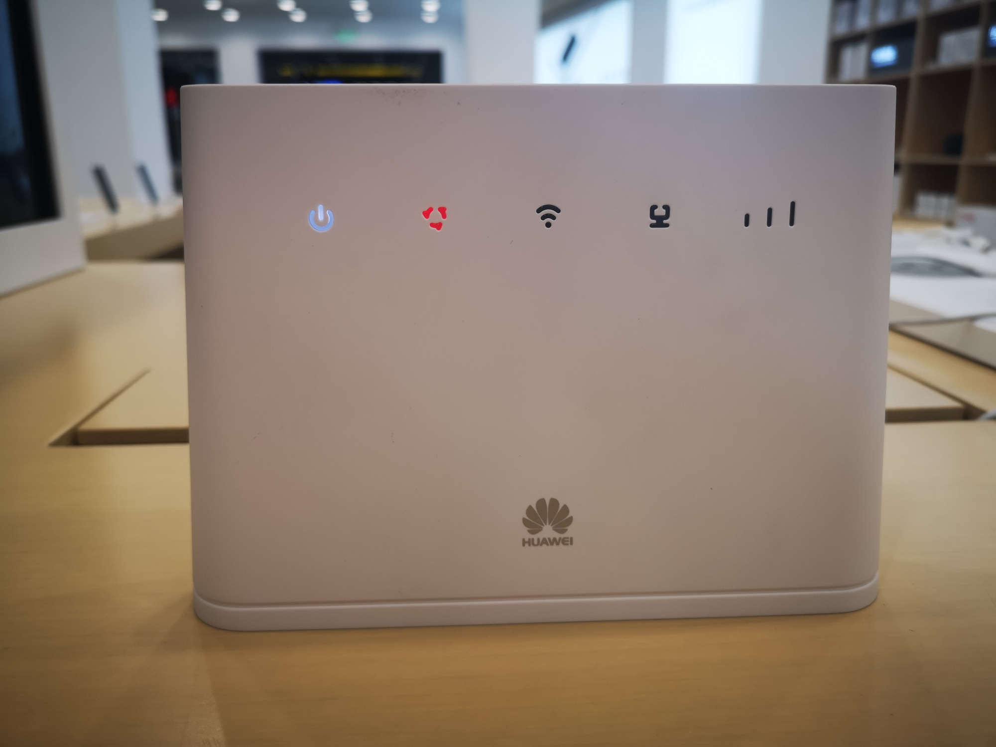 华为4g无线路由器如何使用,华为4g路由器可以直接上网吗