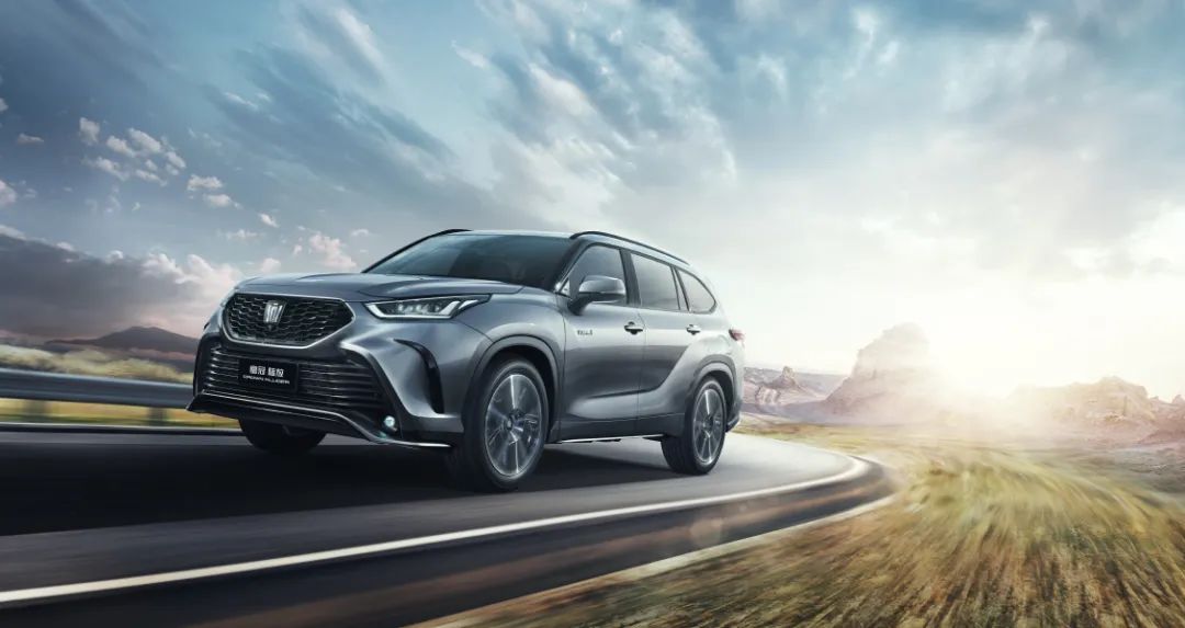 一汽丰田的“汉兰达”怎么样?海拔4000米试驾陆放,产品亮点突出