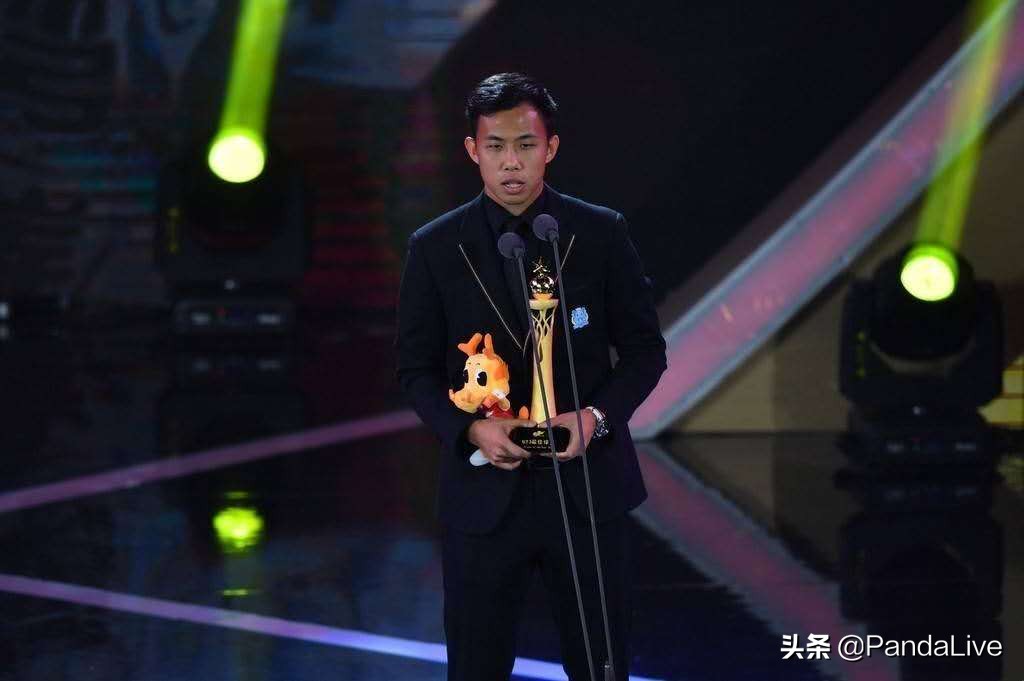 从球童到世界冠军,从球童到名人堂