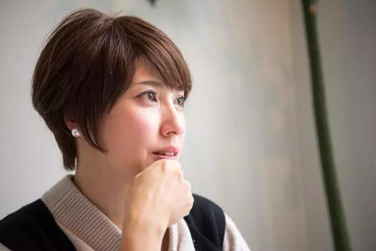 日本美女拔头发,日本美女服装秀