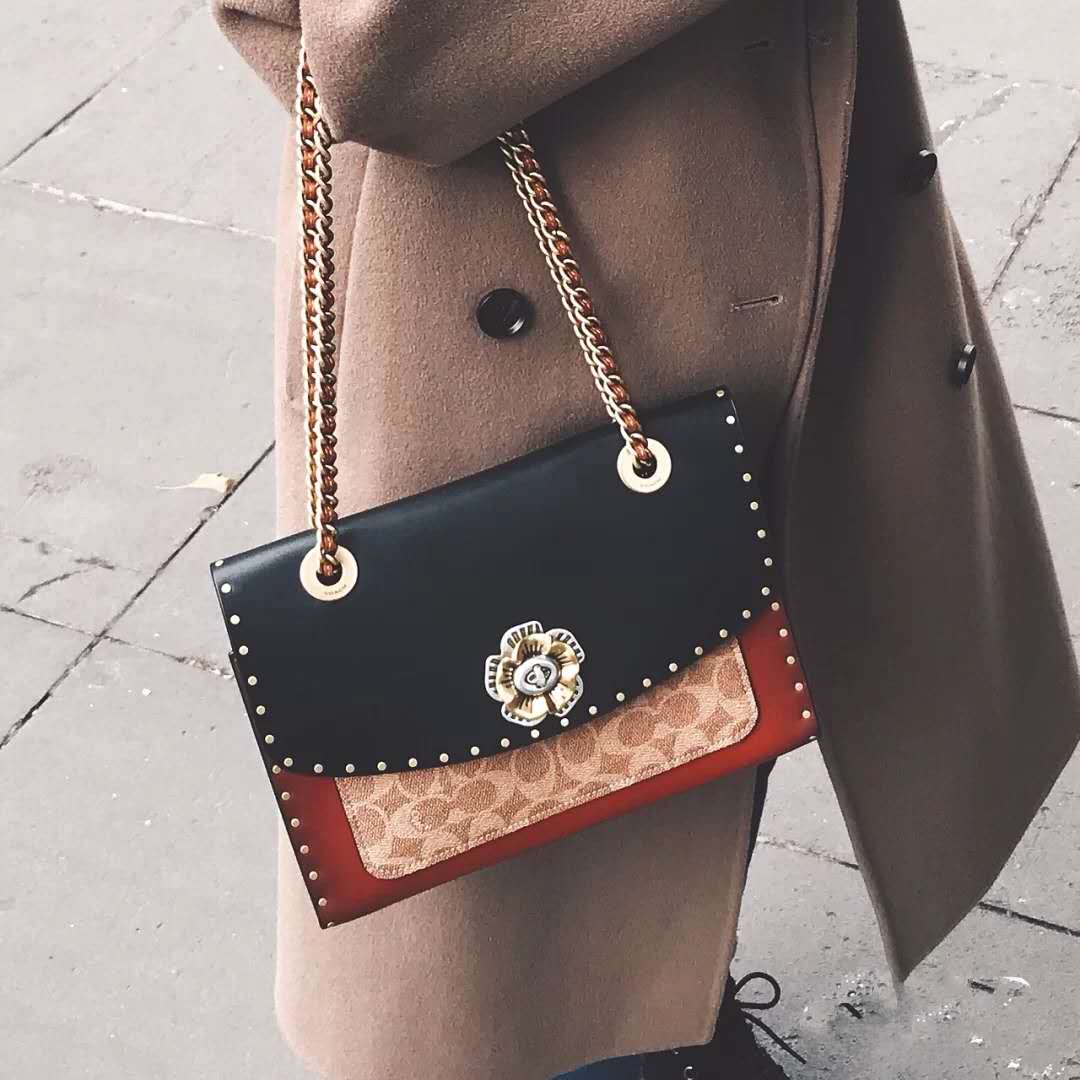 怎么看待蔻驰辱华事件,蔻驰辱华事件始末