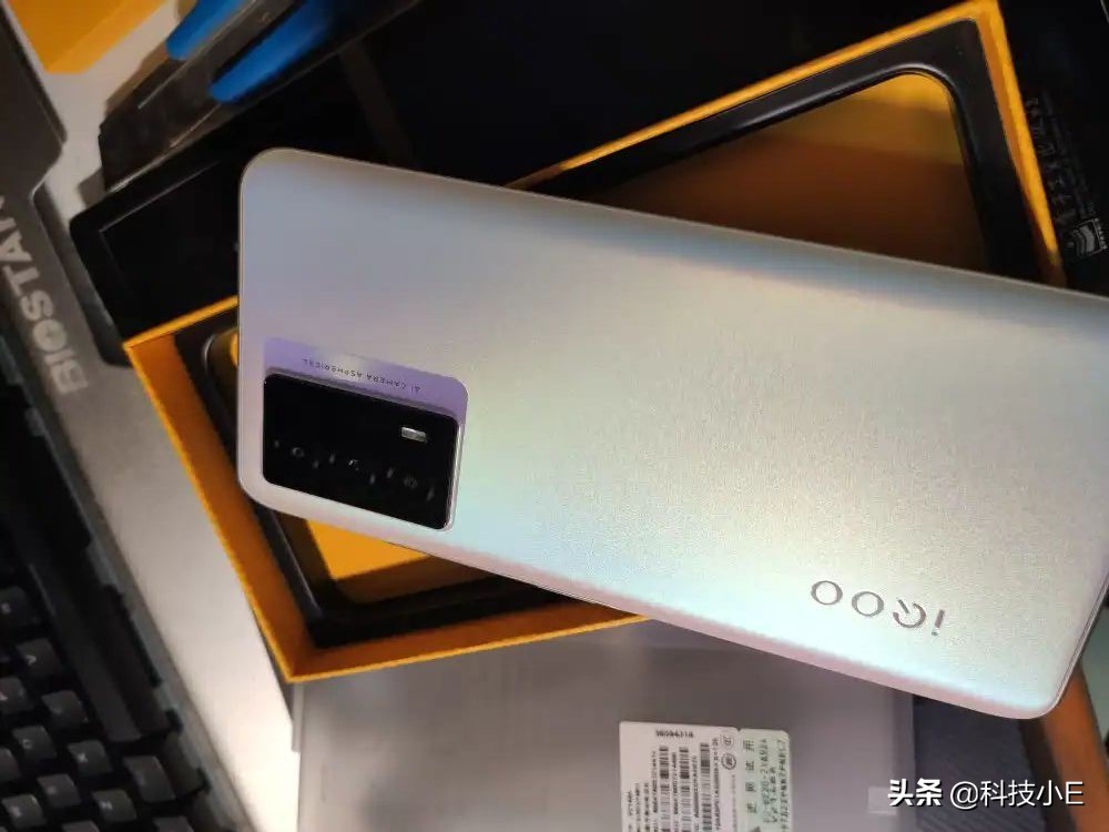 vivo良心之作跑分15万仅售1598,vivo最新机型和报价