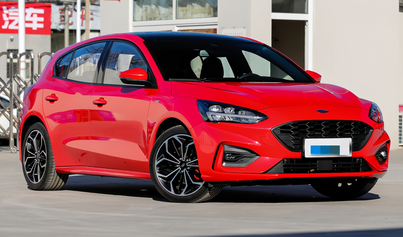 福克斯2011款三厢经典手动油耗1.8,福特福克斯油耗显示mls