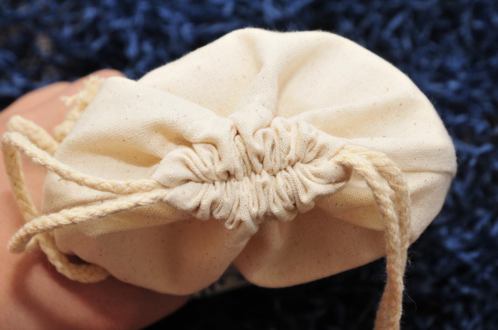 怎么选择经典百搭版型好的t恤,t恤的选择与搭配