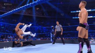 「WWE9.11战报」送葬者回归祭出锁喉抛摔！欧文斯被炒鱿鱼了