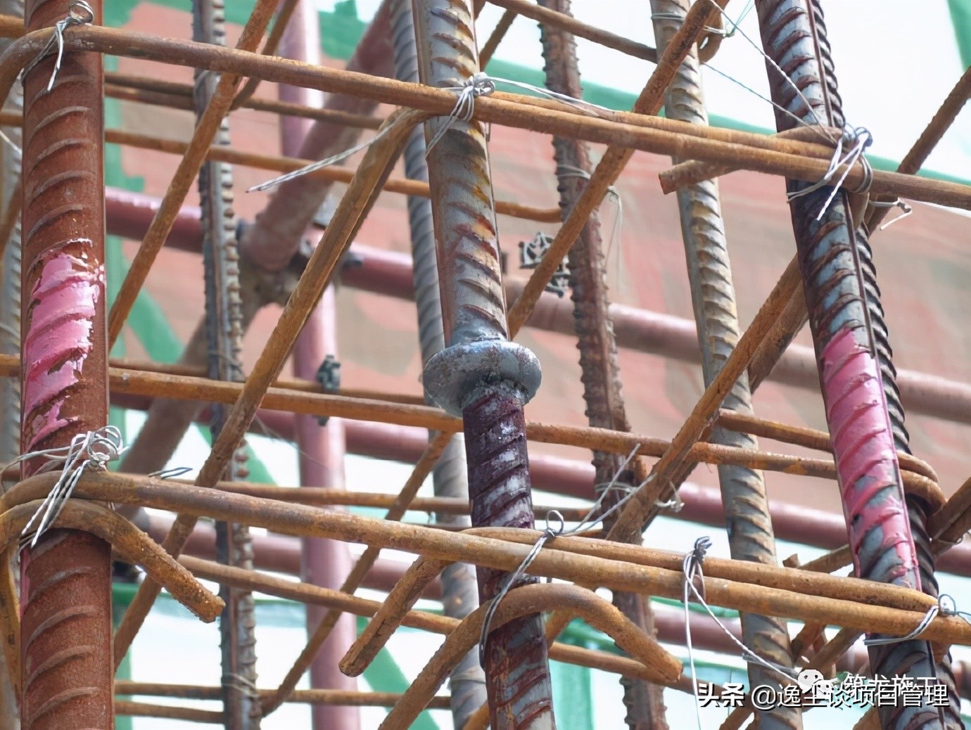 施工现场钢筋安装绑扎通病案例,钢筋质量通病基础知识培训讲义