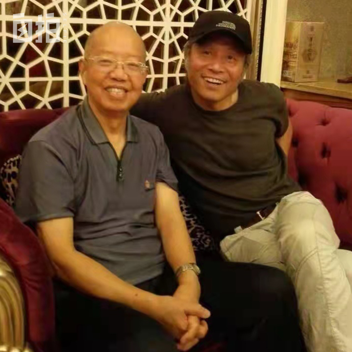 我,部队大院长大,17岁成省队运动员,参加过奥运会,做过主持人