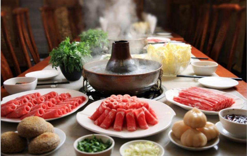 涮锅牛羊肉怎么区分真假,如何分辨涮牛肉真假