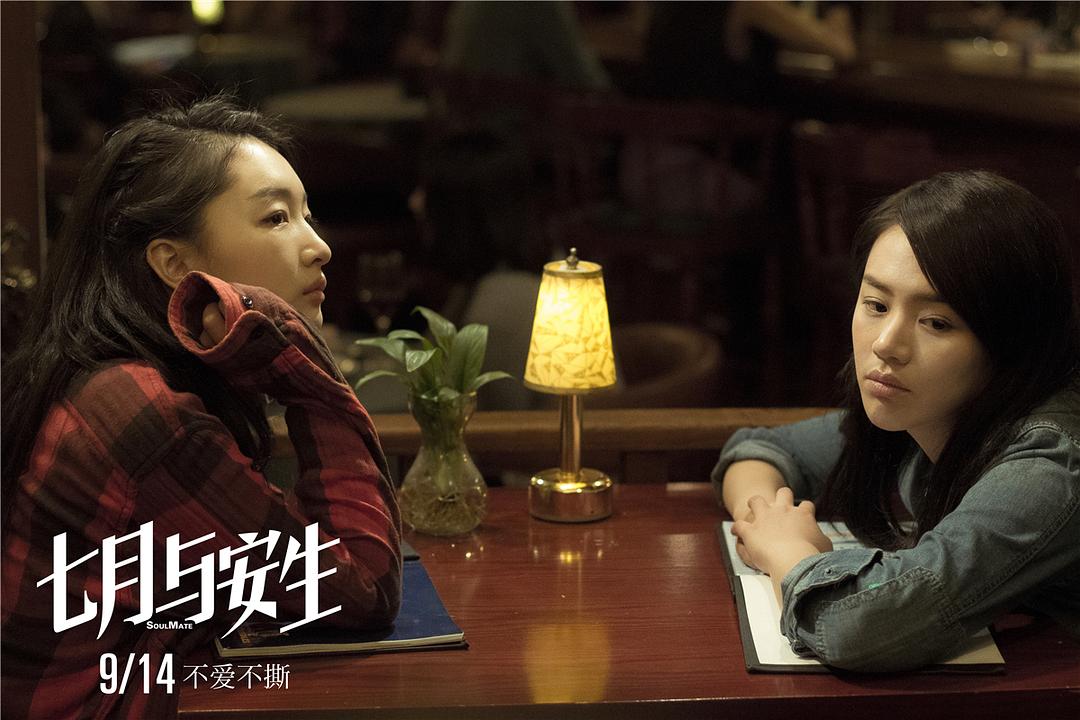 曾志伟妻子去世，引出一段港片江湖父子隐秘往事