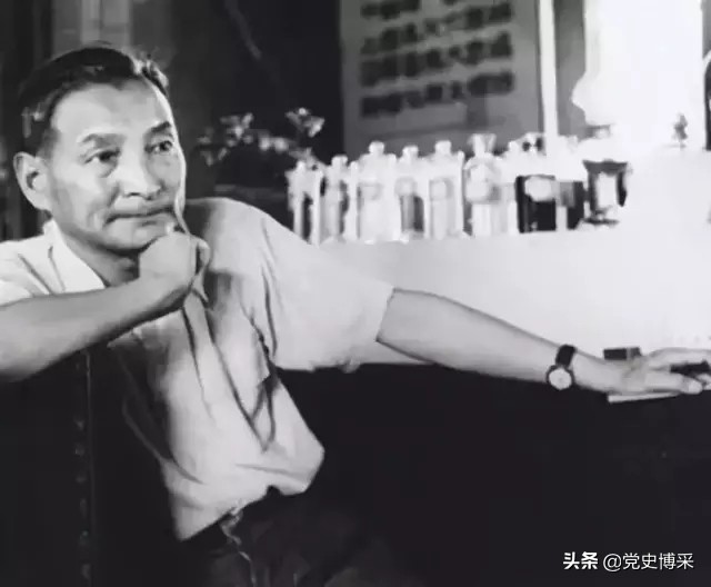 *云陈**：毛主席非常高明的地方，就是他用哲学思想培养了一代人