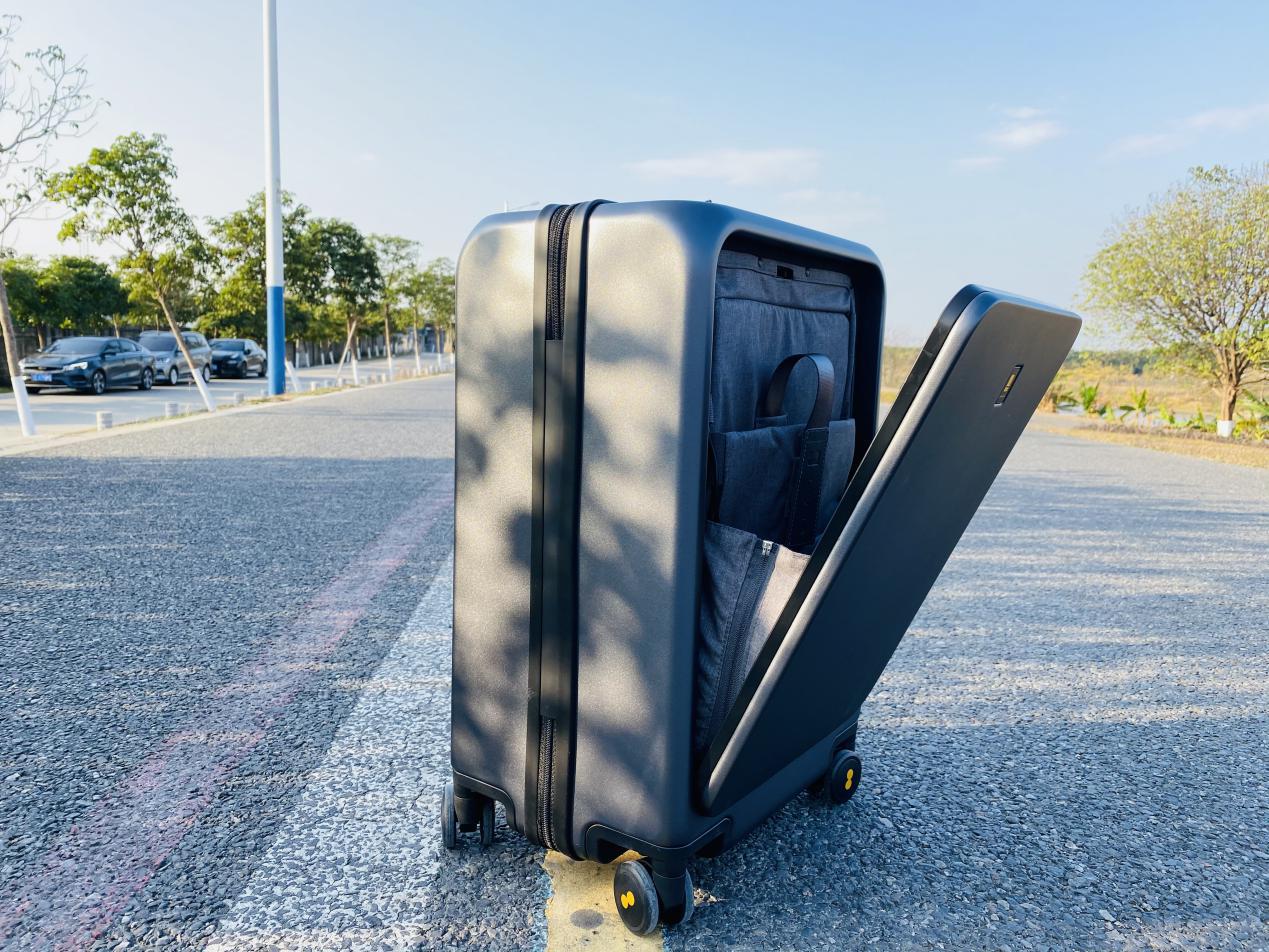 行李箱100寸可充电,行李箱22寸能充电