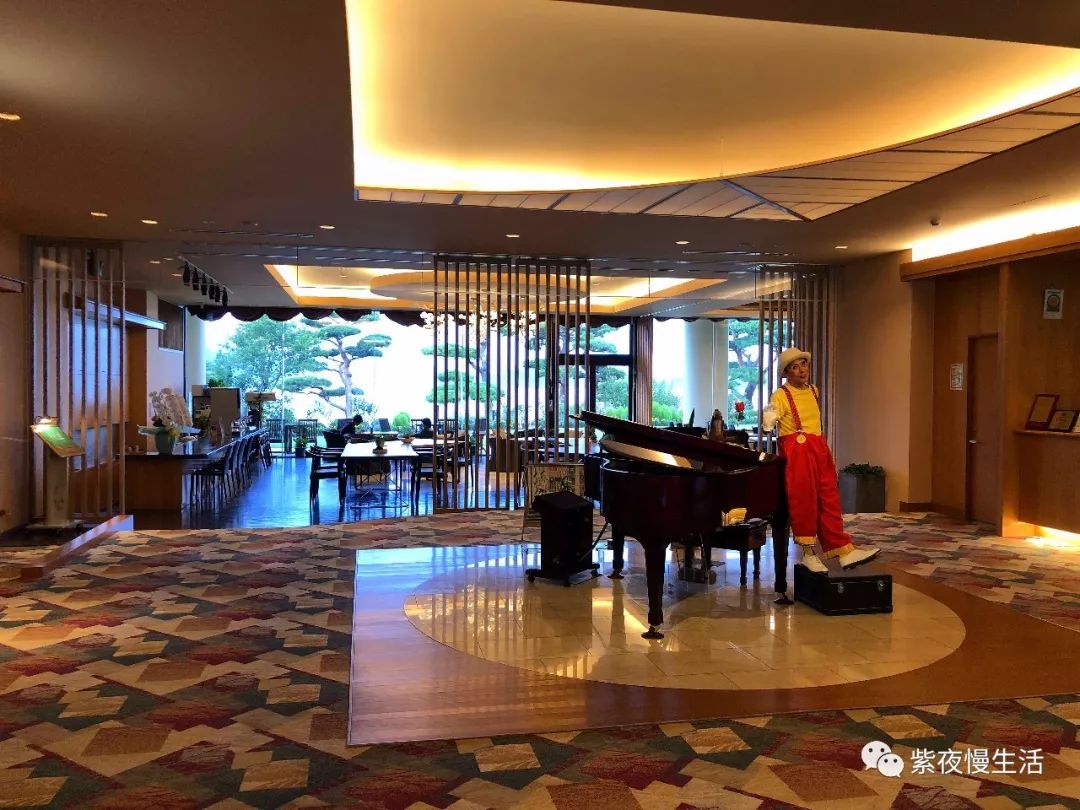 未见富士,幸运依在-秀峰阁湖月