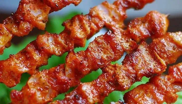 如何才能把烧烤店开得很好呢,烧烤店怎么开才能爆火